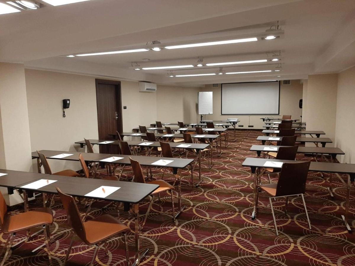 Hotel Desilva Premium Poznań Esterno foto