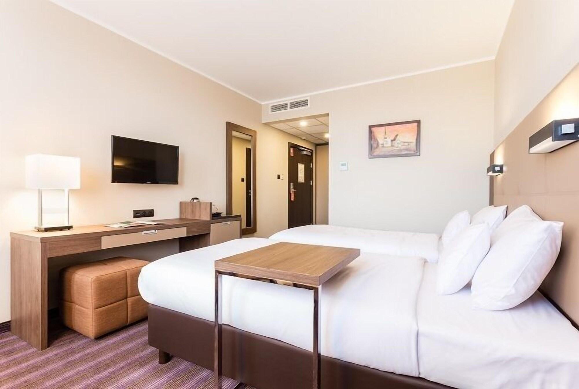 Hotel Desilva Premium Poznań Esterno foto