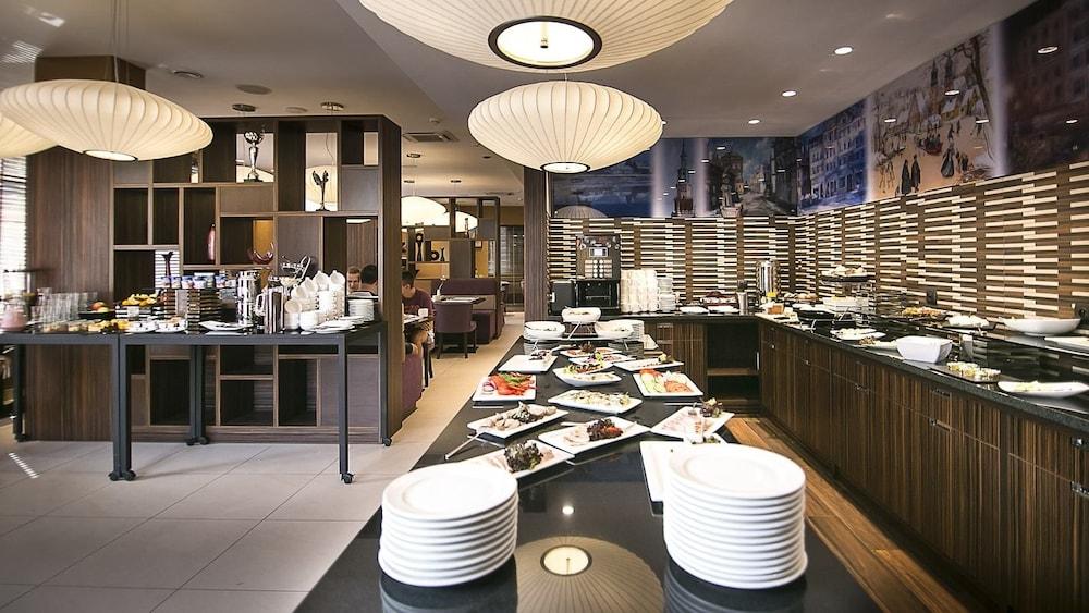 Hotel Desilva Premium Poznań Esterno foto